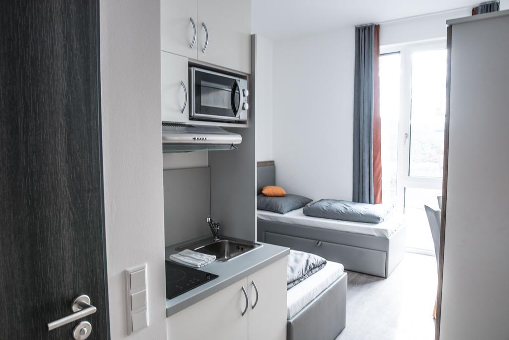 FirstSleep Boardinghouse Griesfeldstrasse München Aparthotel Buitenkant foto