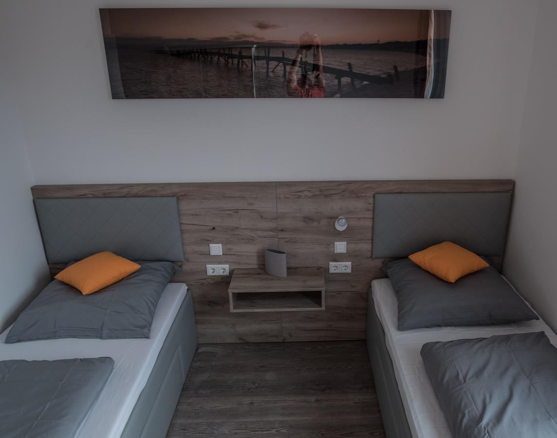 FirstSleep Boardinghouse Griesfeldstrasse München Aparthotel Buitenkant foto
